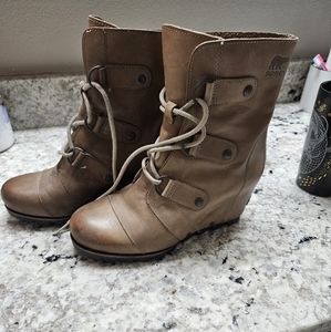 Sorel wedge boots